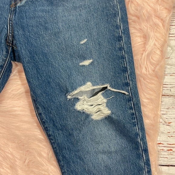 Levi’s Wedgie Icon Straight Leg Jeans Athens Asleep Wash Distressed - Picture 10 of 13